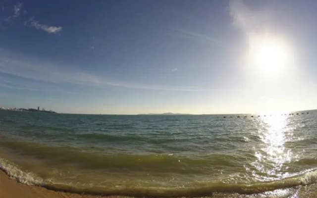 No.707@Park Beach Condominium - photo 5