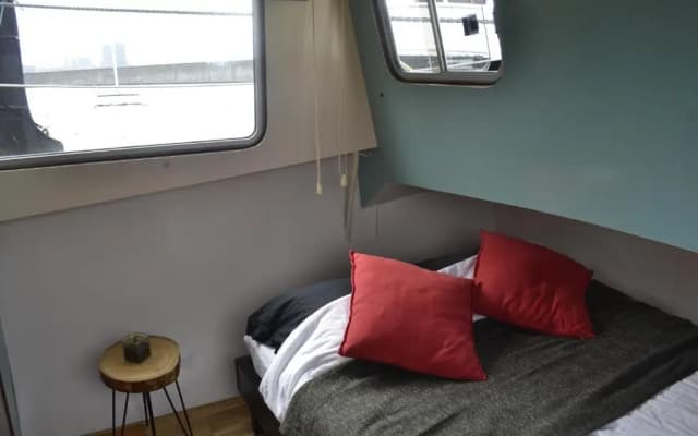Floating B&B Amsterdam - photo 2