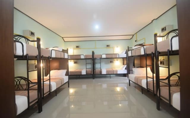 Lanta Long Beach Hostel - photo 2