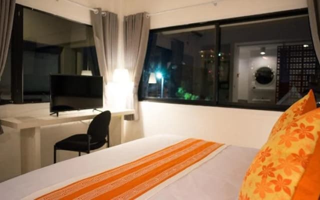 202 Hotel & Restaurant - photo 5