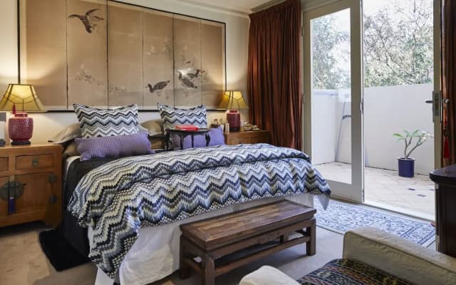 Eclectic 2 Bed & 2 Bath in Armadale with Parking - photo 5