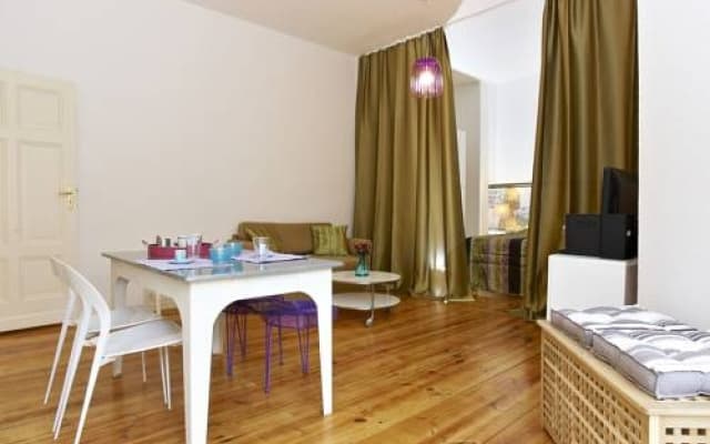 Comenius Apartments - photo 2