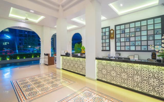 Vapa Hotel - photo 2