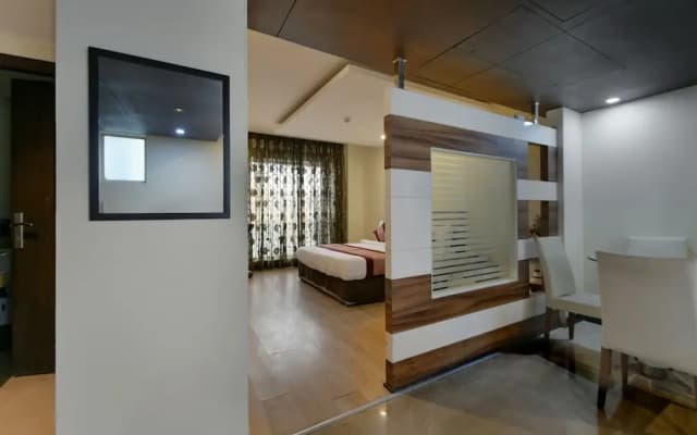 Imperial Apartments - photo 3