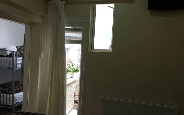 Surtees Hotel - photo 4