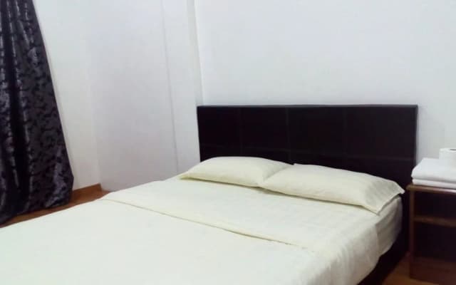 UFO Capsule Hotel - photo 5