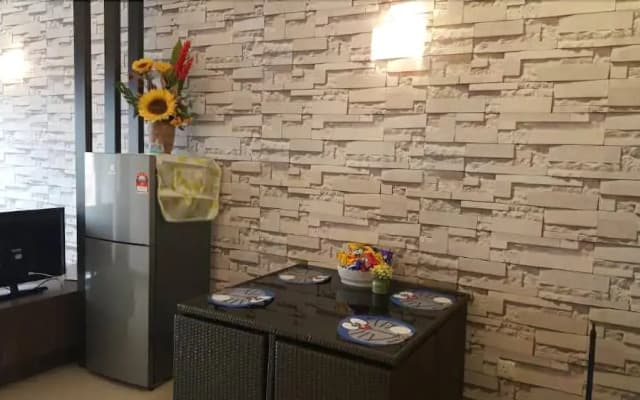 Bayou Lagoon Themed Apartment - photo 2