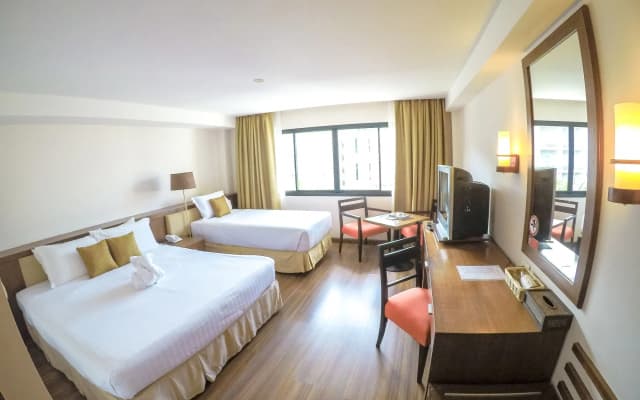 Hiran Residence - photo 3