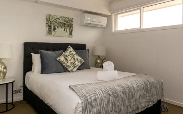 Brighton House - photo 4