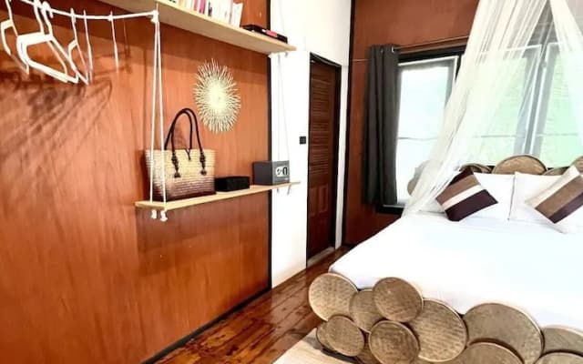 Beach Bungalow - photo 2