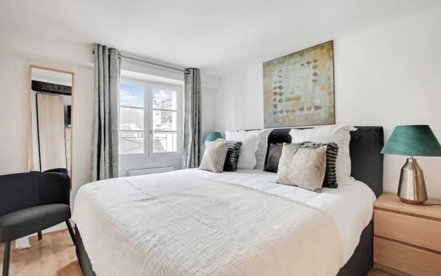 Stunning Duplex 1br/4p - Notre-dame Cathedral - photo 3