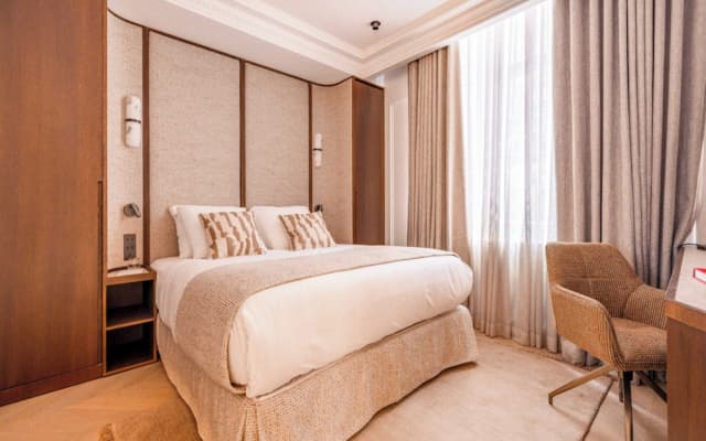 Luxury A/C Apt - 6p/3bdr - Arc de Triomphe - photo 5