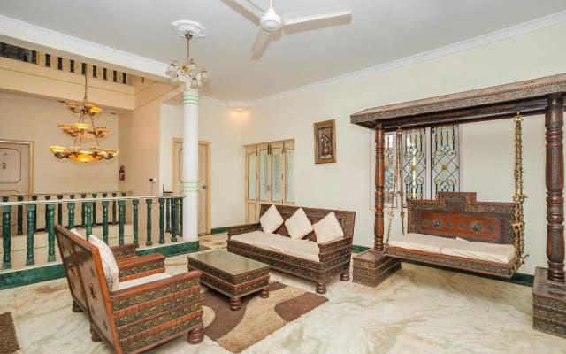 OYO 74356 Hotel Silver Tree - photo 3