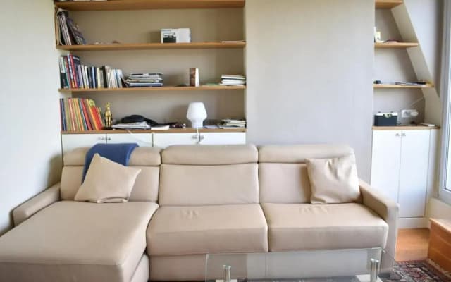 Fully Renovated Bright Studio with High View - photo 4