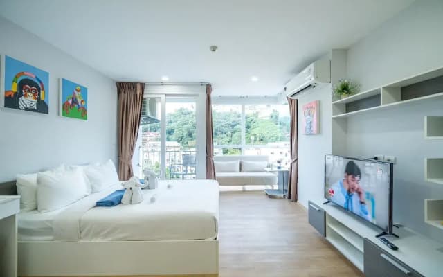 Ozone Condo by Lofty - photo 2
