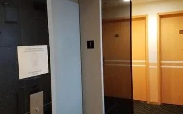 Explore Hotel and Hostel - photo 3