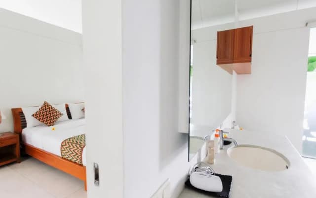 White Villa - photo 2