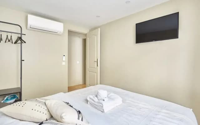 Charming Apartment 2 Bedrooms Center of Paris - photo 4