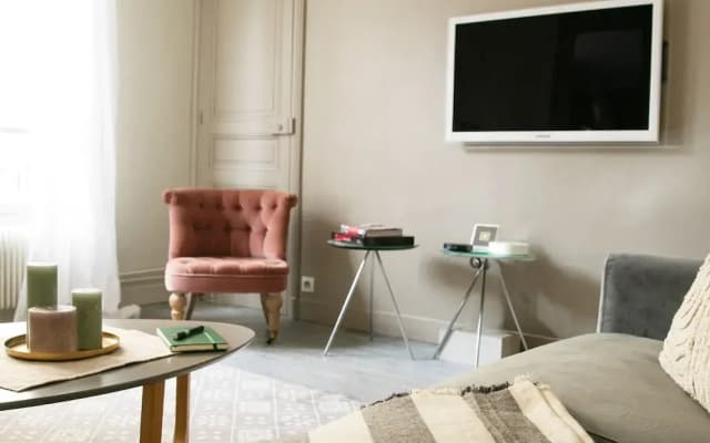 1BR Near Eiffel & Les Invalides - photo 3