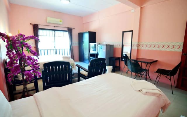 The Famous House Jomtien - photo 4