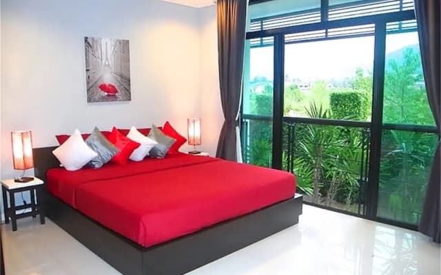 Kamala Regent 2 bedrooms Pool Access Apartment - photo 3