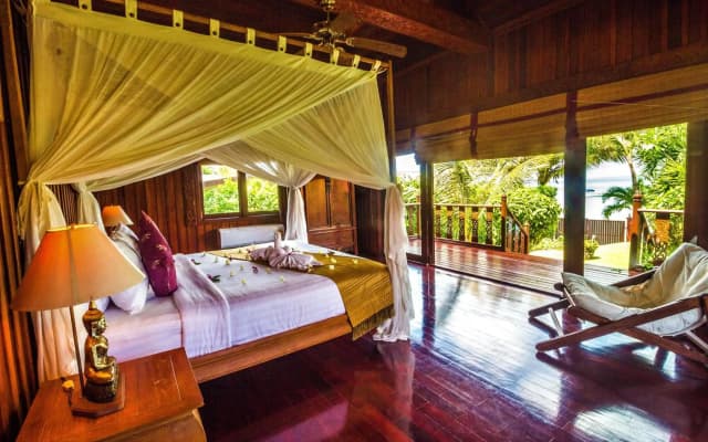 Erawan Villa Hotel - photo 3
