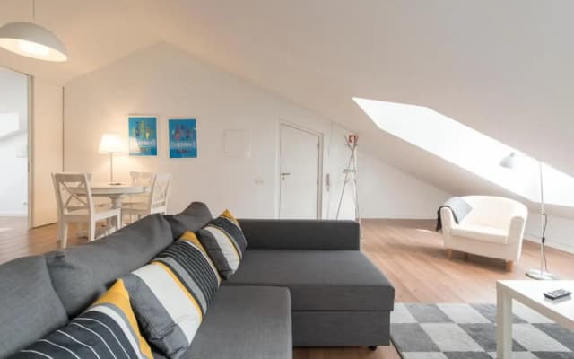 Charming Apartment Tram 28 - photo 3
