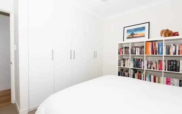 Ocean View Luxury 3 Bedroom Home With Balcony - photo 3