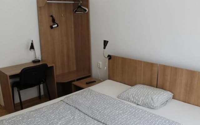 Capital Guesthouse Budapest - photo 4