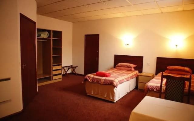 Riverside Hotel - photo 5