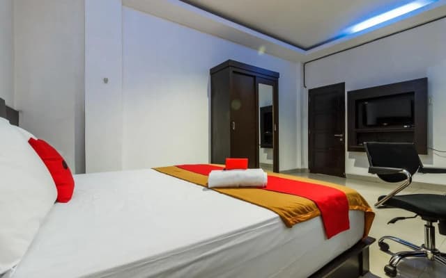 RedDoorz Premium @ Ampera Raya 2 - photo 3