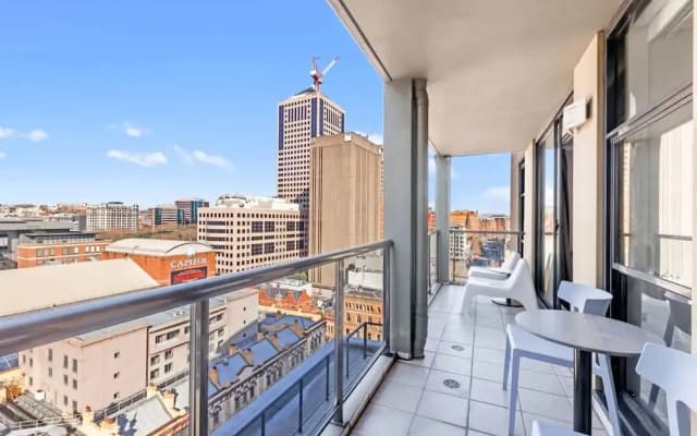 Metawise Sydney CBD Haymarket 2bed Apartment - photo 4