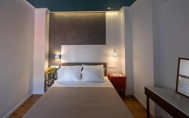 Athenian Yard Suites - photo 5