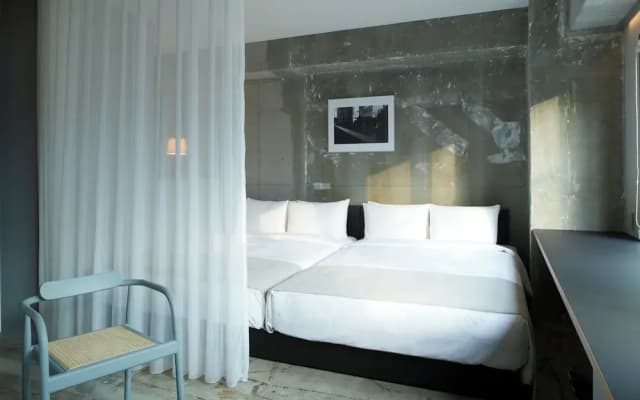 Tones Osaka Hotel - photo 3