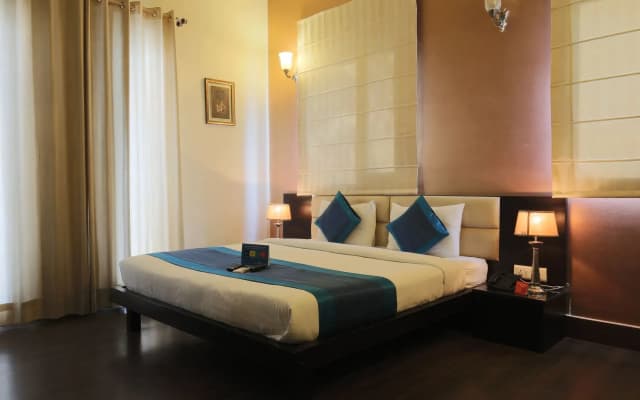 FabHotel Aashraye Nehru Place - photo 4