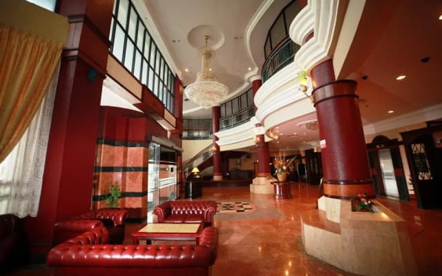 New Pacific Hotel - photo 2