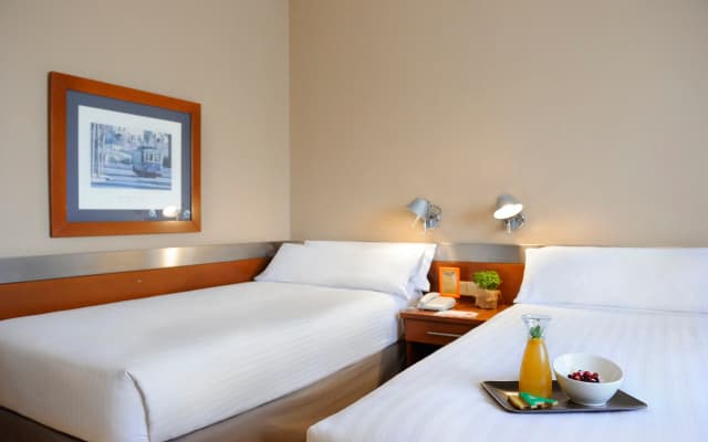 Tres Torres Atiram Hotel - photo 4