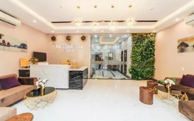 La Dolce Vita Hotel - photo 2