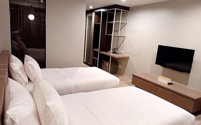 The Rise Suites Hotel Chiang Mai - photo 4