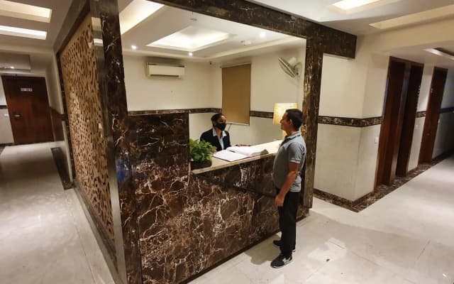 WhitePod Luxury at Delhi Airport - photo 3