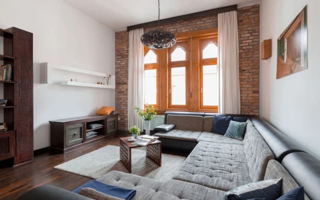 Supercentral Spacious Apartment - photo 5