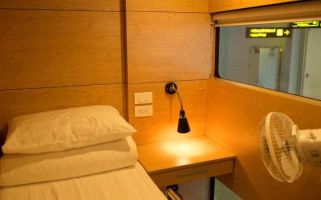 VATC SleepPod Terminal 1 - photo 4