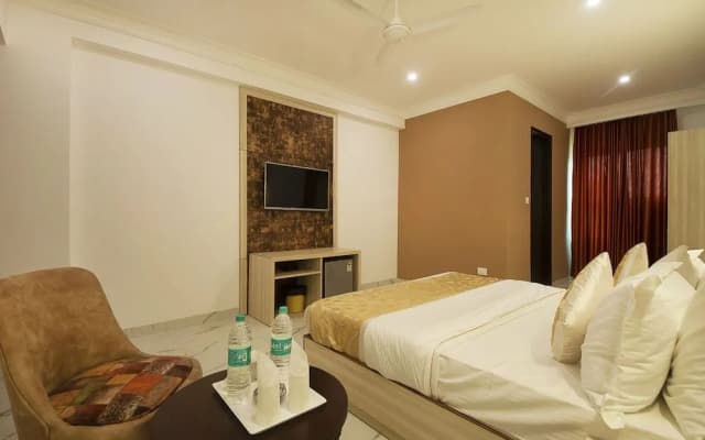 Hotel Almora - photo 5