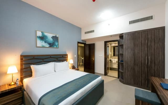 Luxe Grand Hotel Apartments - photo 4