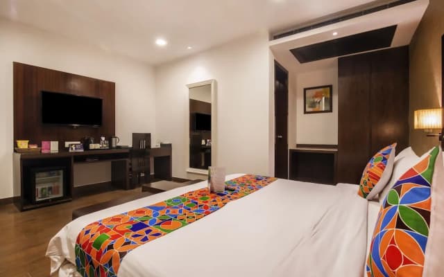FabHotel Sarita Vihar - photo 4