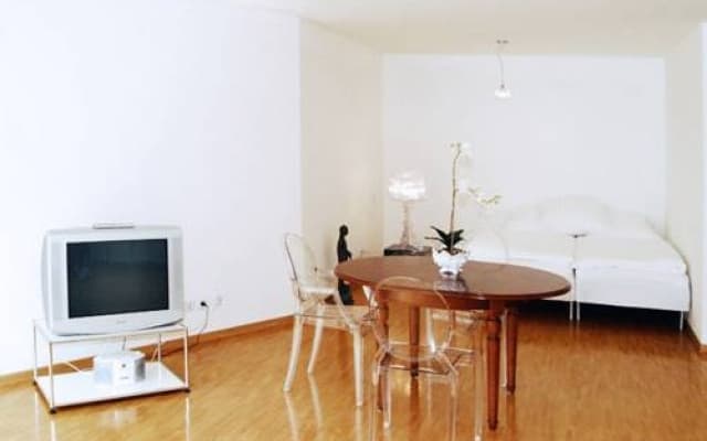 Berlin Apartment 2 - photo 3
