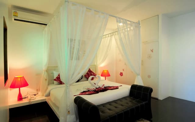 Grand Bleu Ocean View Pool Suite - photo 5