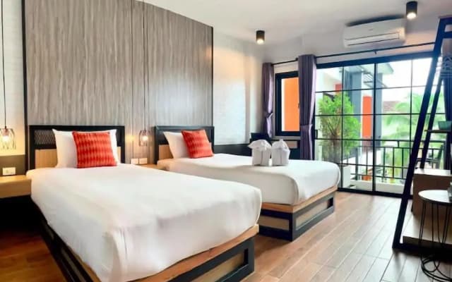 PP Grand Kamala Hotel - photo 5