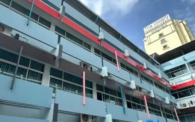 Krungthai Hotel at Rangnam - photo 2