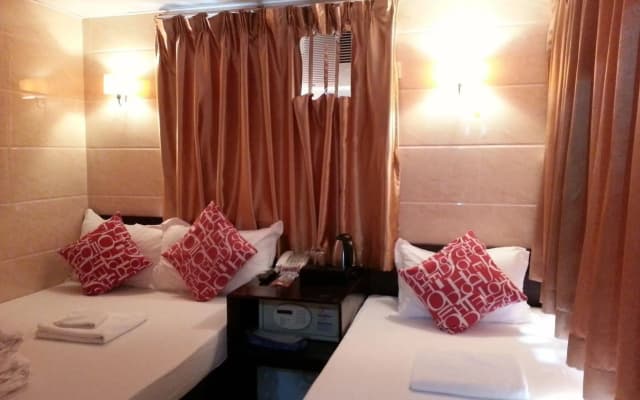 Happy Bee Hostel - photo 2